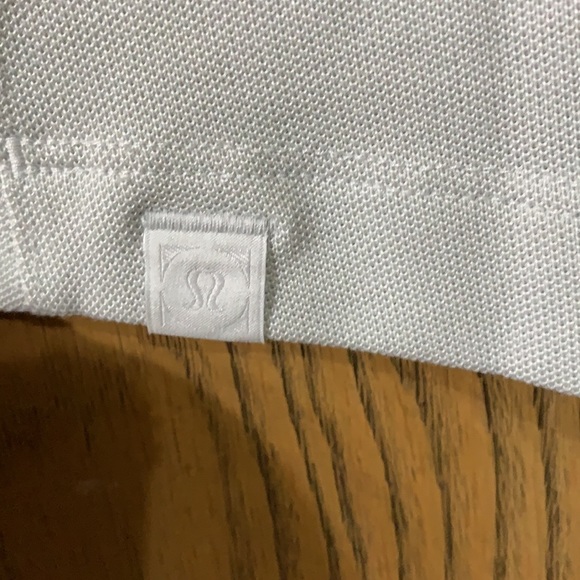 Lululemon Tech Pique Polo - Picture 11 of 16